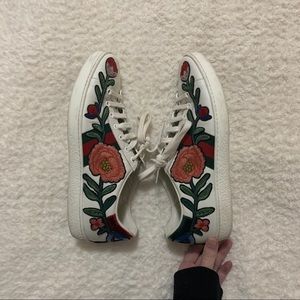 Gucci sneakers